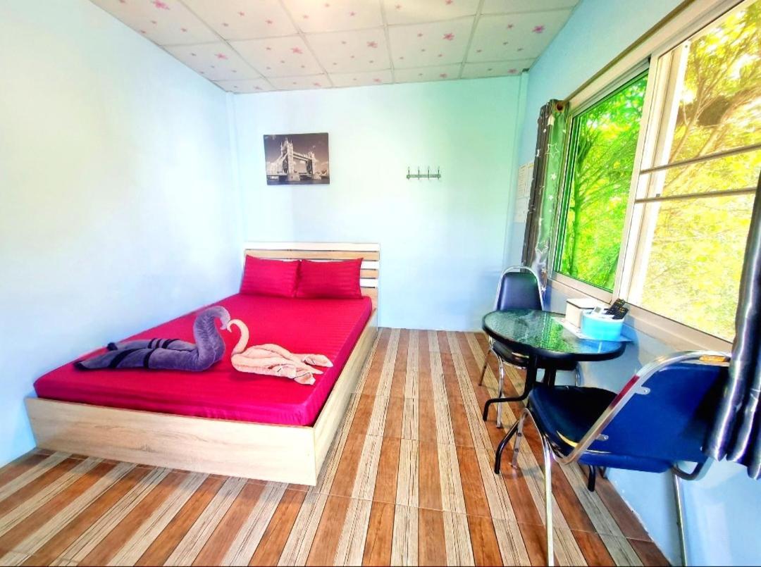 In Love Resort Chai Nat Kamer foto
